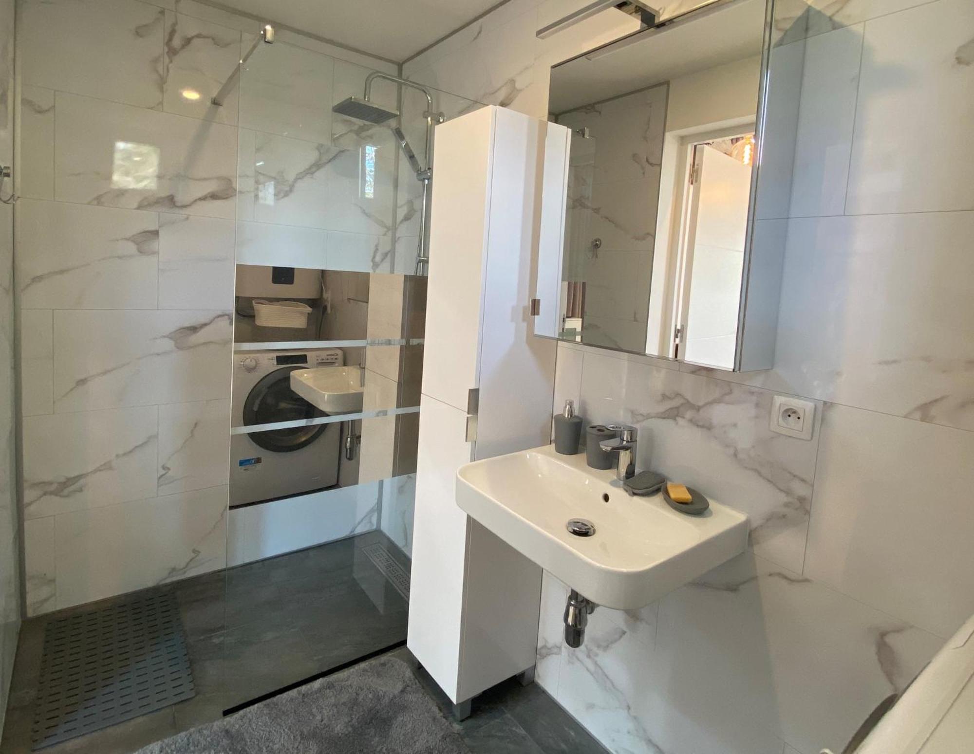 The Little Oak - Tiny House With Bed On Mezzanine & Terrace - From 1 To 4 P Disney, Paris & Cdg Pomponne Exterior foto